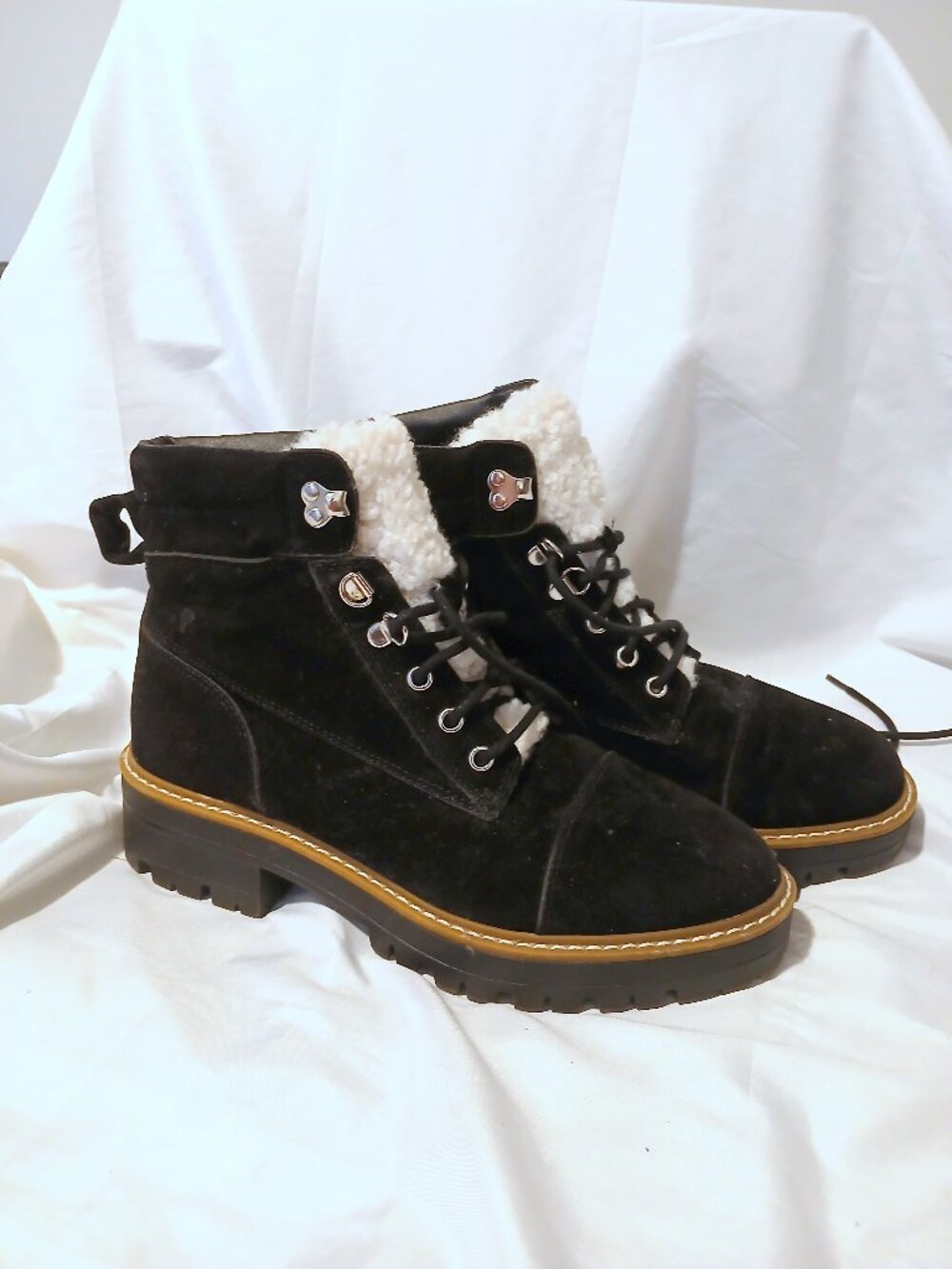 Time And Tru Combat-Style Boots 9 Cozy Cold Weather Hiking Casual Memory Foam